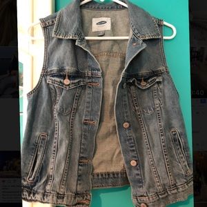 Cute jean denim jacket!
